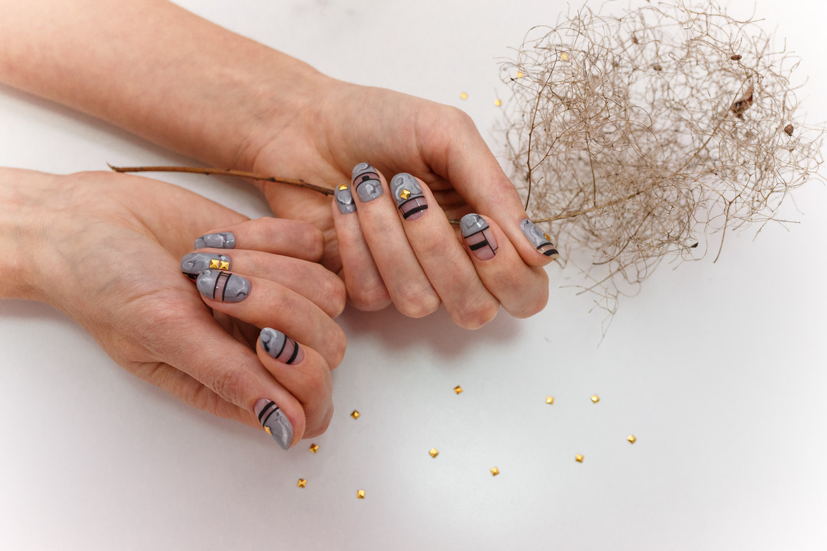 Read more about the article Why September Is The Ultimate Month For Nail Art Experimentation