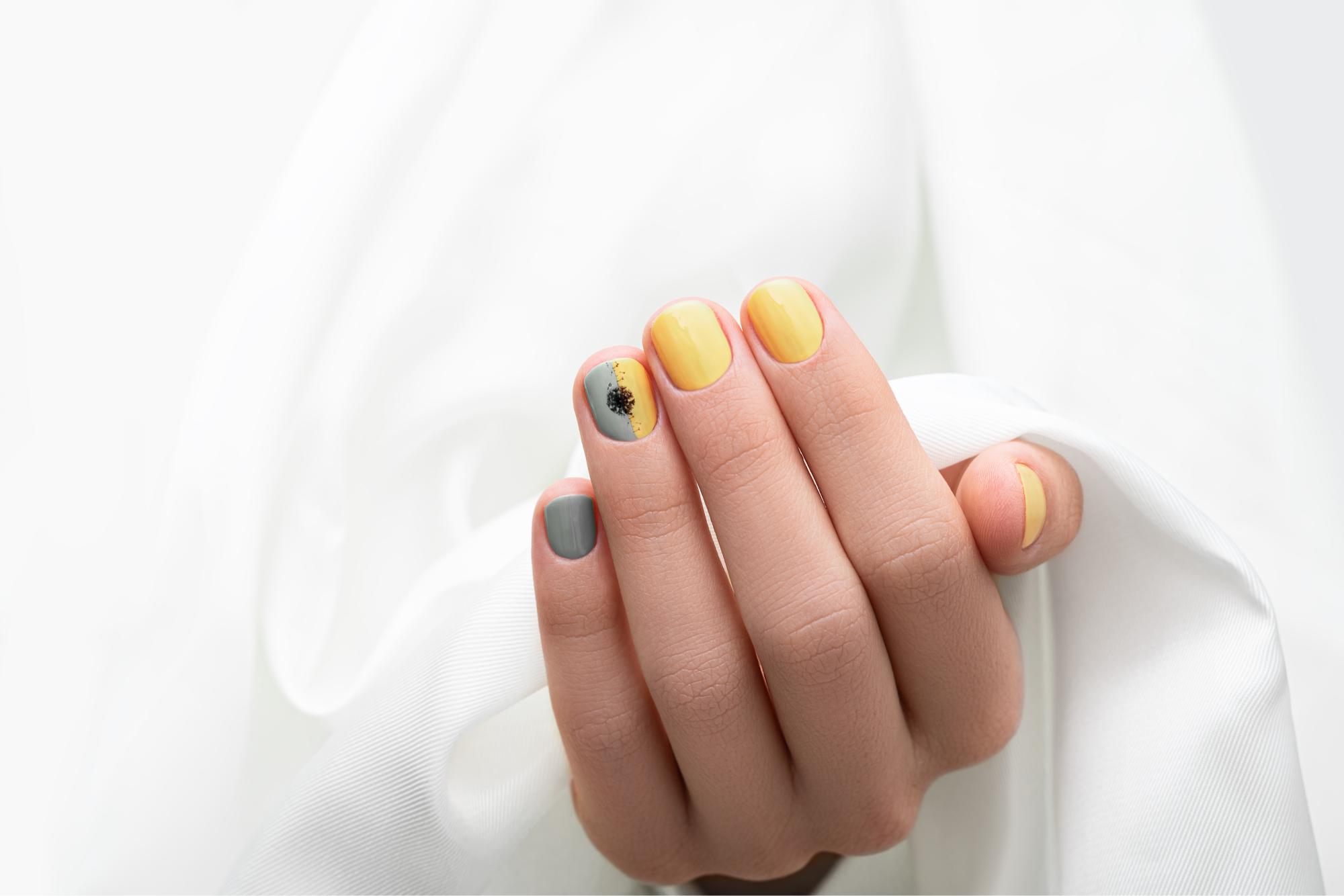 Read more about the article Expert Insights On The Future Of March Nail Trends.